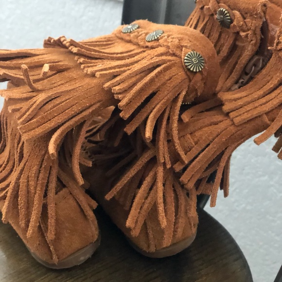 Tall boots for a girl - Picture 4 of 5